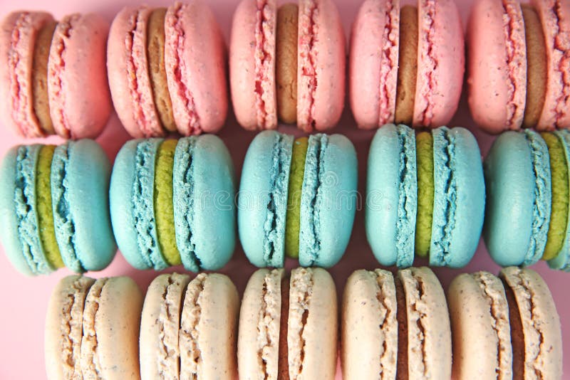 Wiele wyśmienicie macarons, odgórny widok obraz stock