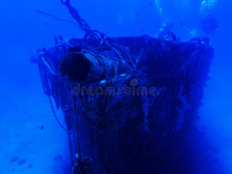 Wielorybniczego statku szczątki obsiadanie na dnie ocean zdjęcie royalty free Wielorybniczego statku szczątki obsiadanie na dnie ocean zdjęcie royalty free