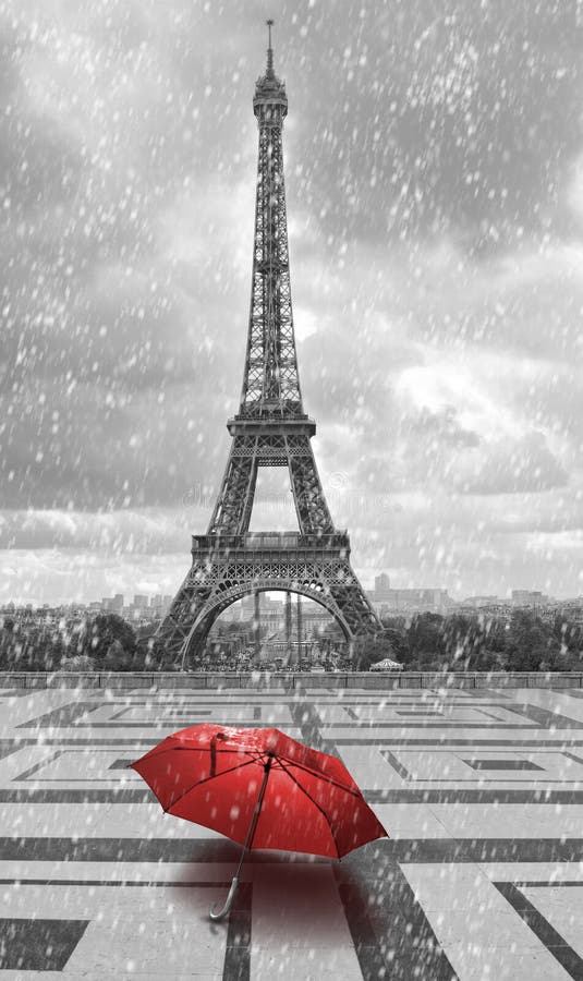 Wieża Eifla w deszczu Czarny i biały fotografia z czerwonym elementem
