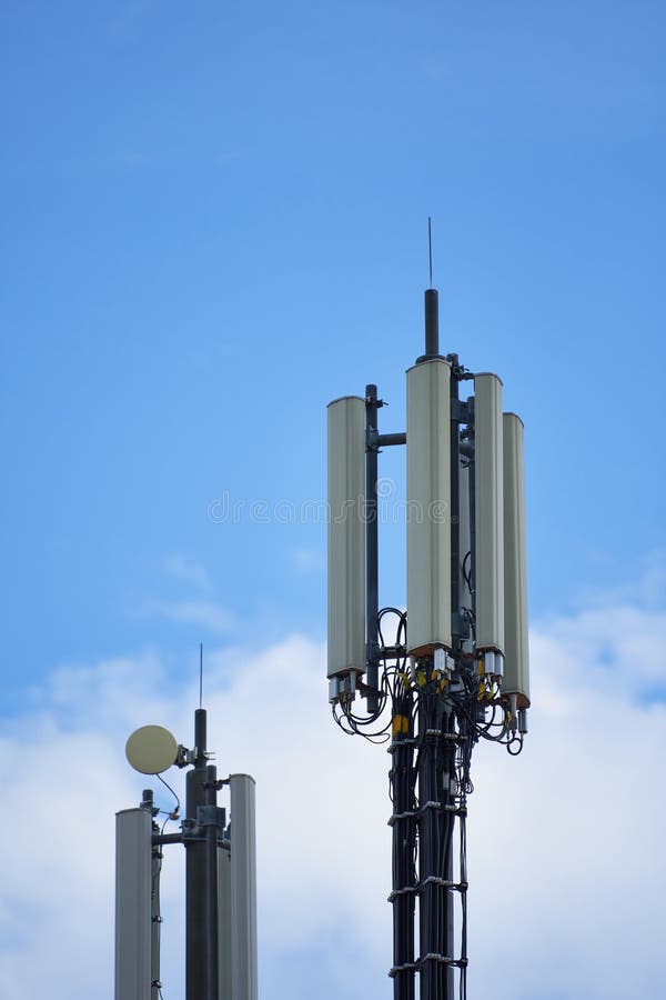 A telecommunication tower and mast with hepta-band antenna including 4G LTE, 3G UMTS, GSM, DCS bands with 5G requiring a module in the station. A telecommunication tower and mast with hepta-band antenna including 4G LTE, 3G UMTS, GSM, DCS bands with 5G requiring a module in the station