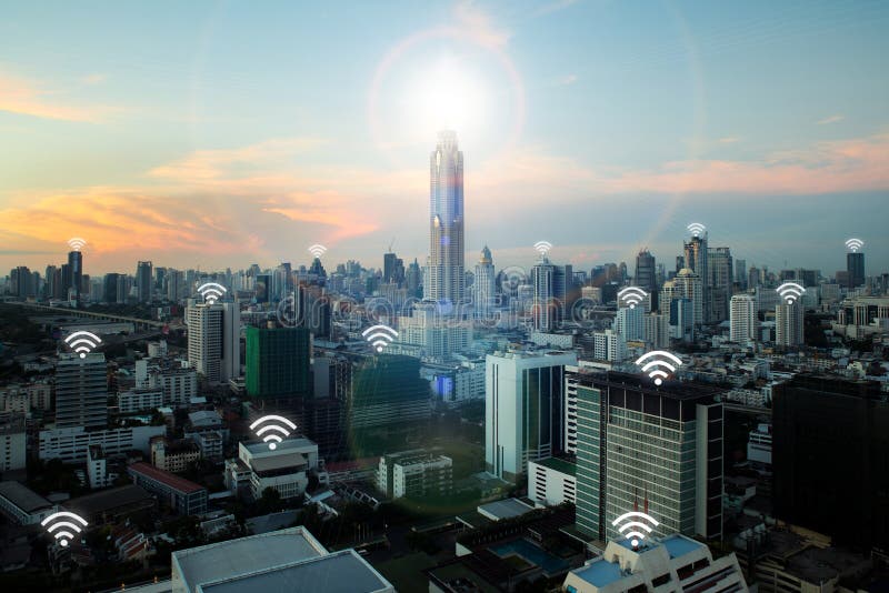Wifi symbol och Bangkok stad med begreppet för nätverksanslutning, smäll arkivbild Wifi symbol och Bangkok stad med begreppet för nätverksanslutning, smäll arkivbild