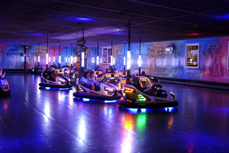 Wildwood Boardwalk editorial stock image. Image of night - 15820459