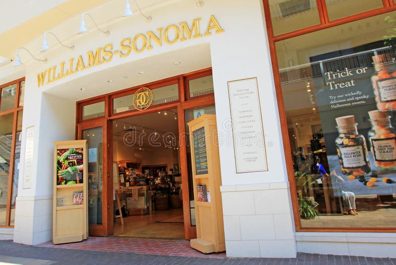 WilliamsSonoma Store Front Editorial Image Image 26835665