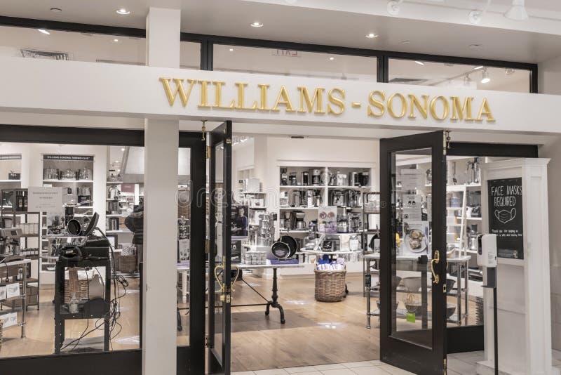 Indianapolis - Circa January 2021: Williams-Sonoma retail mall location, Williams-Sonoma is famous for their upscale home and kitchen furnishings. Indianapolis - Circa January 2021: Williams-Sonoma retail mall location, Williams-Sonoma is famous for their upscale home and kitchen furnishings