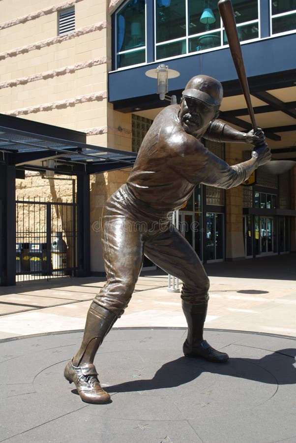 Willie Stargell Statue at PNC Park Editorial Photo Image of pirate, athlete 25264061