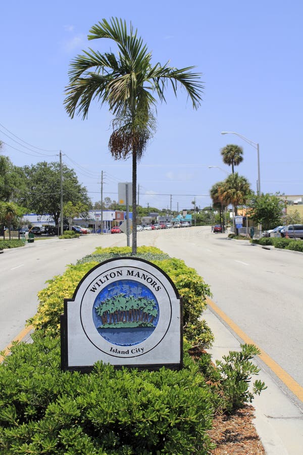  Wilton  Manors  Entrance Sign Editorial Stock Photo Image 