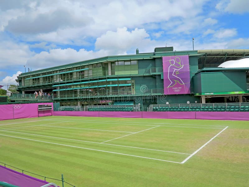 Wimbledon Tennis Court editorial image. Image of wimbledon - 61021060