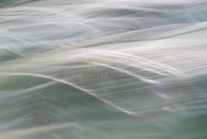 En capas muelles de la luz dar impresión de viento.