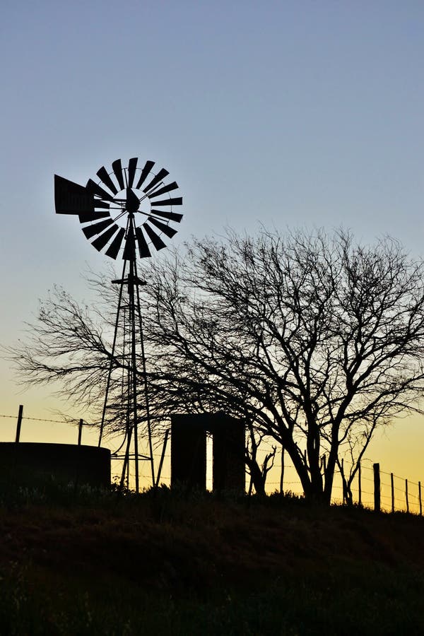 Windmill water pump