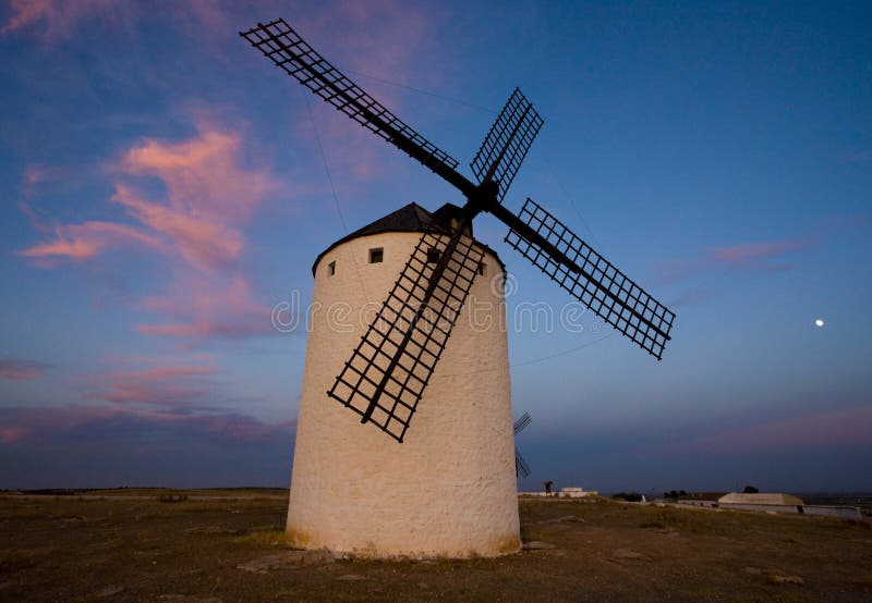 Windmühle, Campo de Criptana, Kastilien-La Mancha, Spanien lizenzfreie stockbilder Windmühle, Campo de Criptana, Kastilien-La Mancha, Spanien lizenzfreie stockbilder