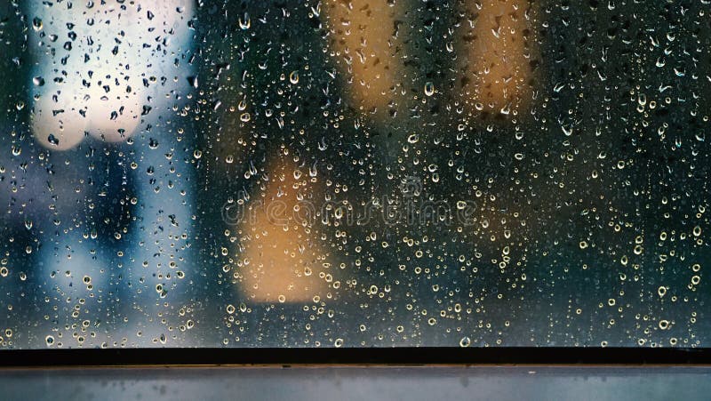 Cửa sổ mưa là một trong những tác phẩm nghệ thuật đẹp nhất, tạo nên một khung cảnh rất tuyệt vời và lãng mạn. Nếu bạn muốn thấy cảnh tưởng tượng này, hãy đến và xem bức hình này!
