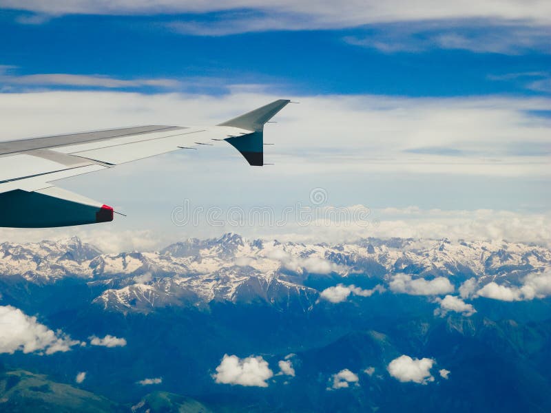 Windows Seat View Over the English Countryside during a Nice-London Windows Seat View Over the English Countryside during a Nice-London