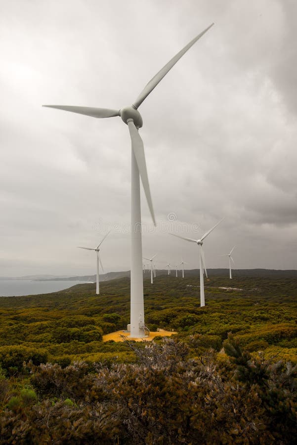 Windparkansicht nahe Albanien lizenzfreie stockfotografie Windparkansicht nahe Albanien lizenzfreie stockfotografie
