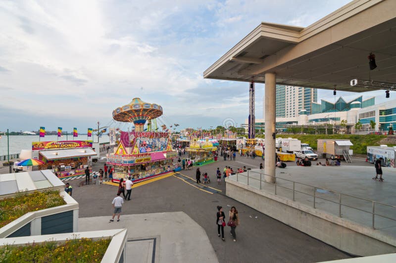 December 5 2015 Windsor Ontario Editorial Olde Sandwich Town Carolers