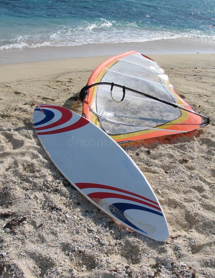 Windsurf la scheda fotografie stock libere da diritti Windsurf la scheda fotografie stock libere da diritti