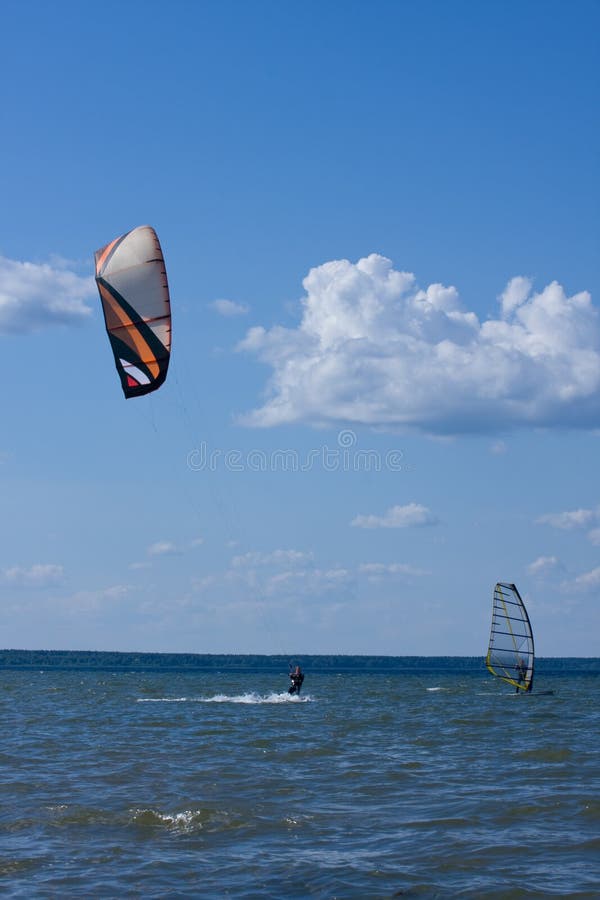 windsurfer kitesurfer действия стоковое фото rf windsurfer kitesurfer действия стоковое фото rf