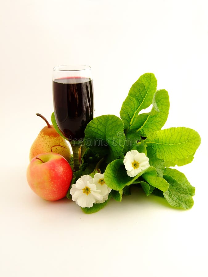 Wine and fruits