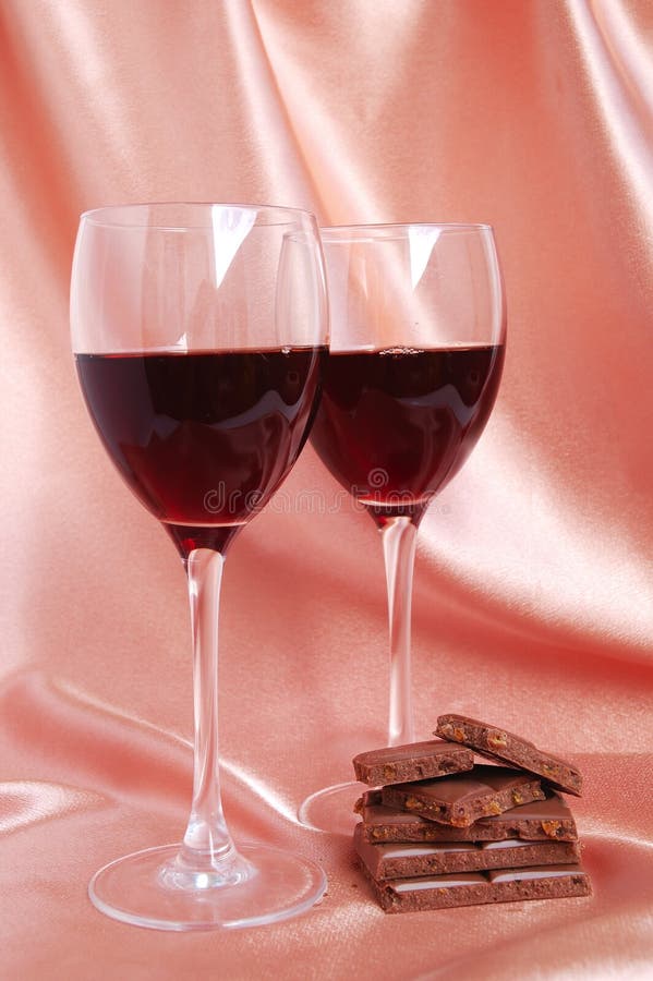 wine för exponeringsglasred två arkivfoto wine för exponeringsglasred två arkivfoto