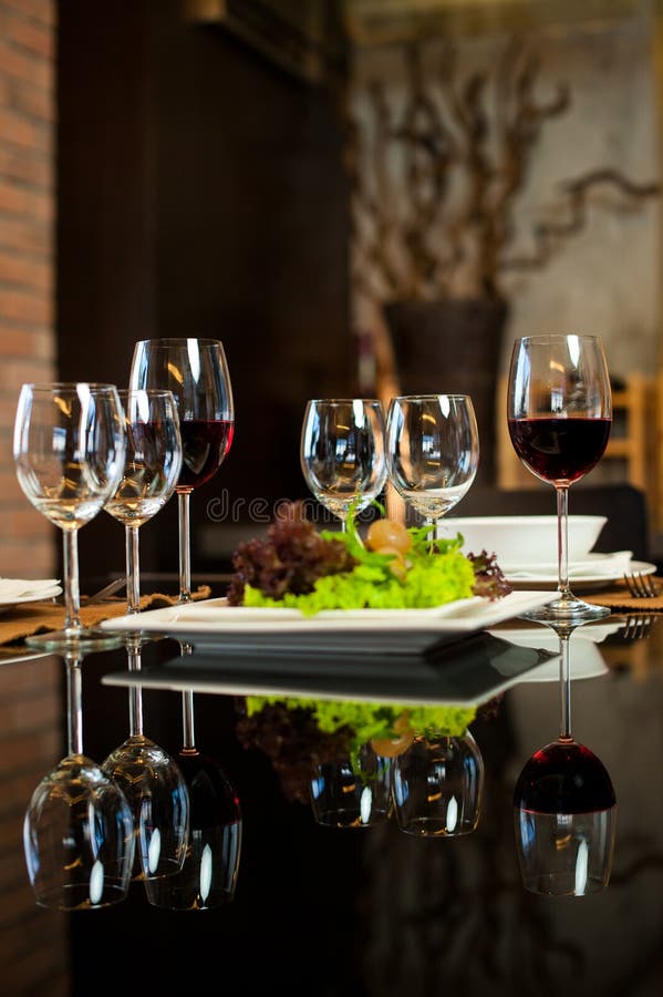 Wine Glasses & Romantic Dinner Stock Image - Image of date, dining