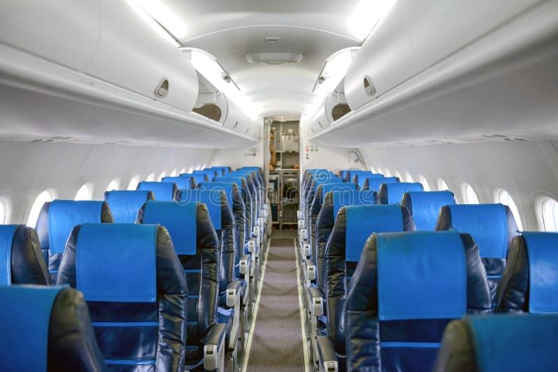 Winkel geschossen von einem Flugzeugkorridor lizenzfreies stockfoto Winkel geschossen von einem Flugzeugkorridor lizenzfreies stockfoto