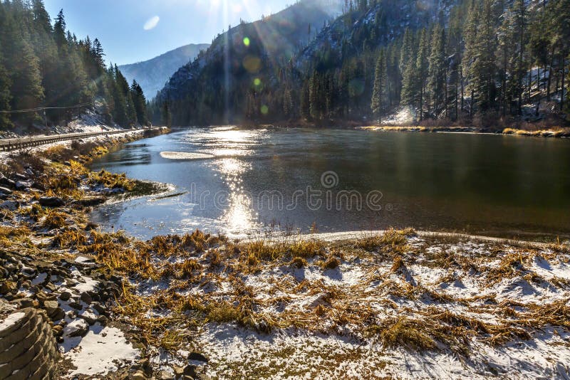 Winter Leaves Snow Ice Wenatchee River Washington