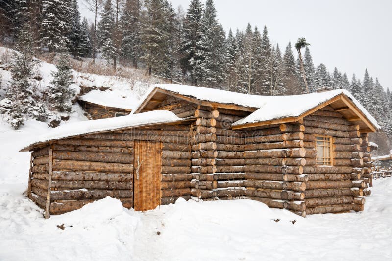Winter Log Cabin Stock Photo Image Of Shack Roof Post 17998604
