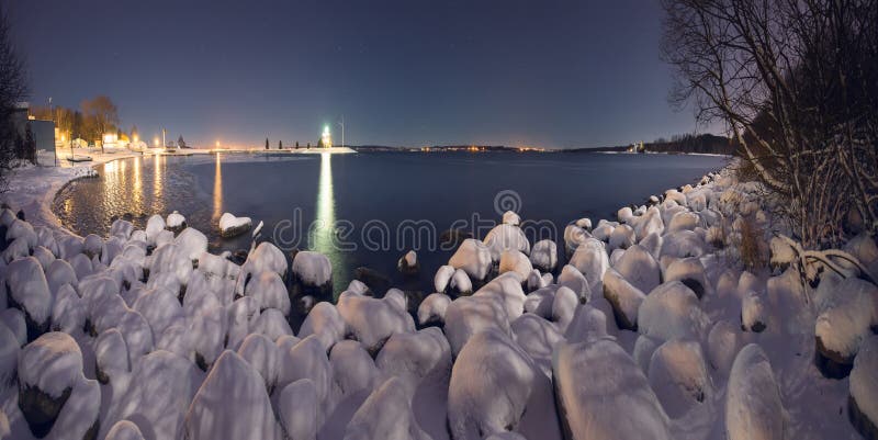 Winter night on the ocean royalty free stock photography Winter night on the ocean royalty free stock photography