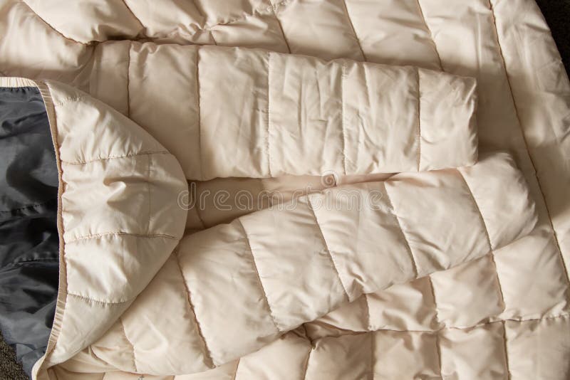 how to clean puffy jacket