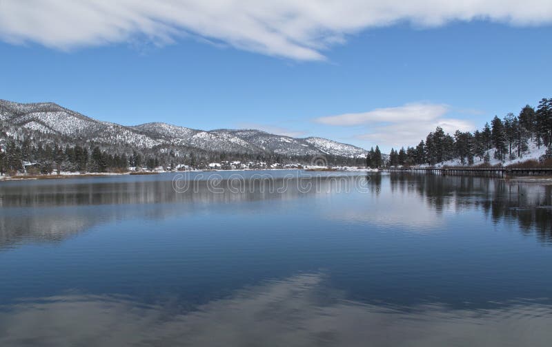 Winter Reflections in Big Bear Lake, California royalty free stock images Winter Reflections in Big Bear Lake, California royalty free stock images