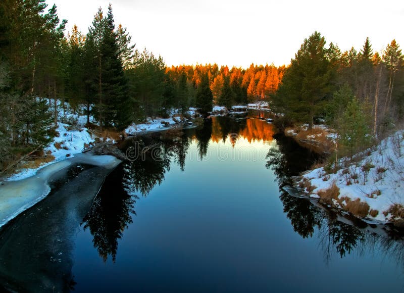 Winter river obraz stock