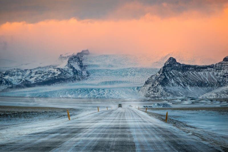 road trip in iceland winter