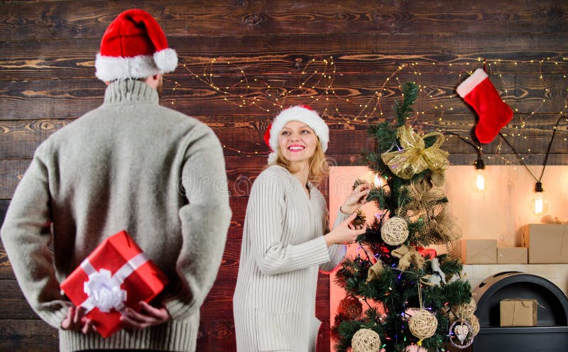 Winter Surprise Man Carry T Box Behind Back Woman Smiling Face