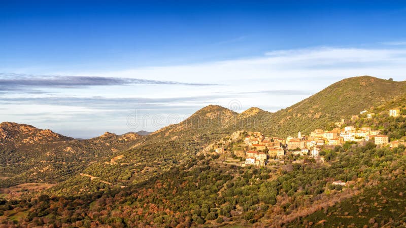 Wioska Belgodere w Corsica fotografia stock Wioska Belgodere w Corsica fotografia stock