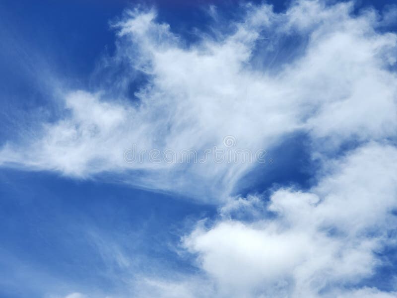 Wispy clouds in blue sky royalty free stock photography Wispy clouds in blue sky royalty free stock photography