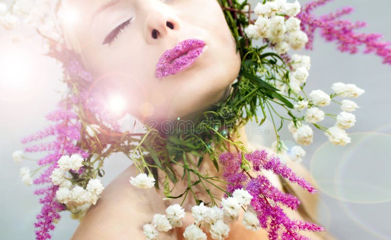 Witte roze manicure en make-up royalty-vrije stock foto's