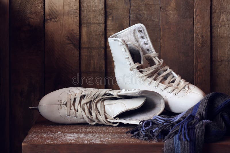Witte vrouwelijke kunstschaatsen Dit is dossier van EPS10-formaat stock fotografie Witte vrouwelijke kunstschaatsen Dit is dossier van EPS10-formaat stock fotografie