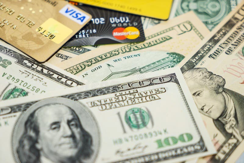 Wizować i MasterCard kredytowe karty i dolary