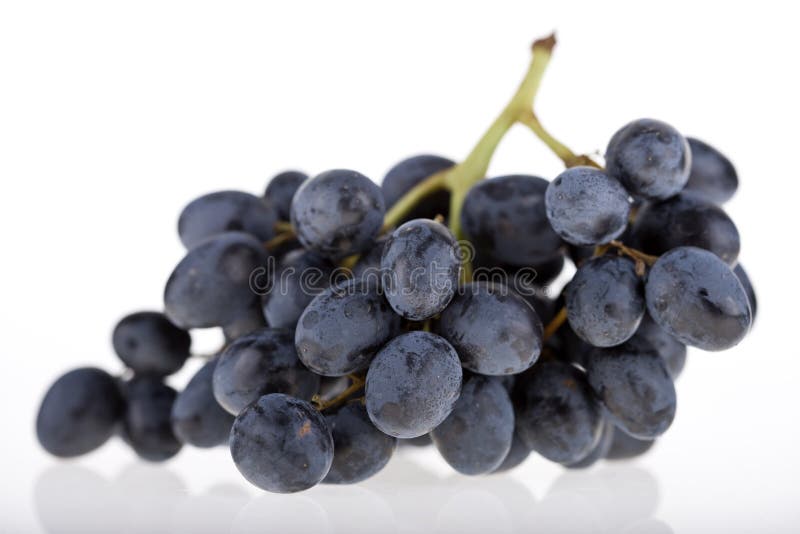 Wiązek winogrona odizolowywali biel