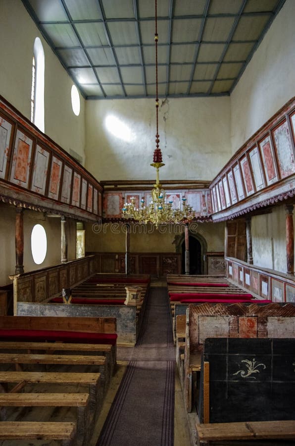 Wnętrze Viscri warowny kościół Oryginalnie budująca wokoło 1100 reklama kościół jest teraz UNESCO zabytkiem obrazy royalty free Wnętrze Viscri warowny kościół Oryginalnie budująca wokoło 1100 reklama kościół jest teraz UNESCO zabytkiem obrazy royalty free