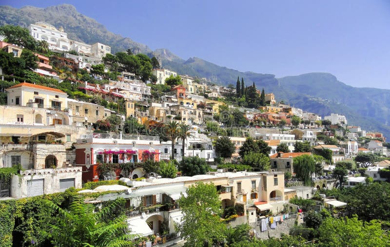 Wohnen in Positano lizenzfreie stockbilder Wohnen in Positano lizenzfreie stockbilder