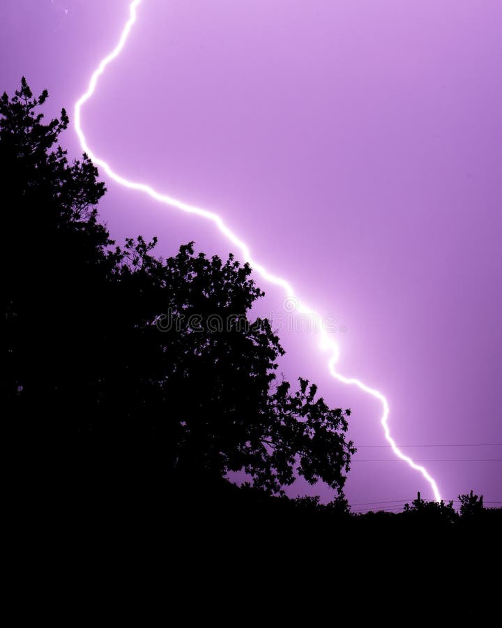 Wolke-zu-Bodenblitzbolzen stockbilder Wolke-zu-Bodenblitzbolzen stockbilder