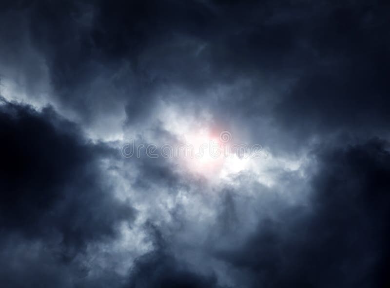 Wolken met Ray van Licht stock fotografie Wolken met Ray van Licht stock fotografie