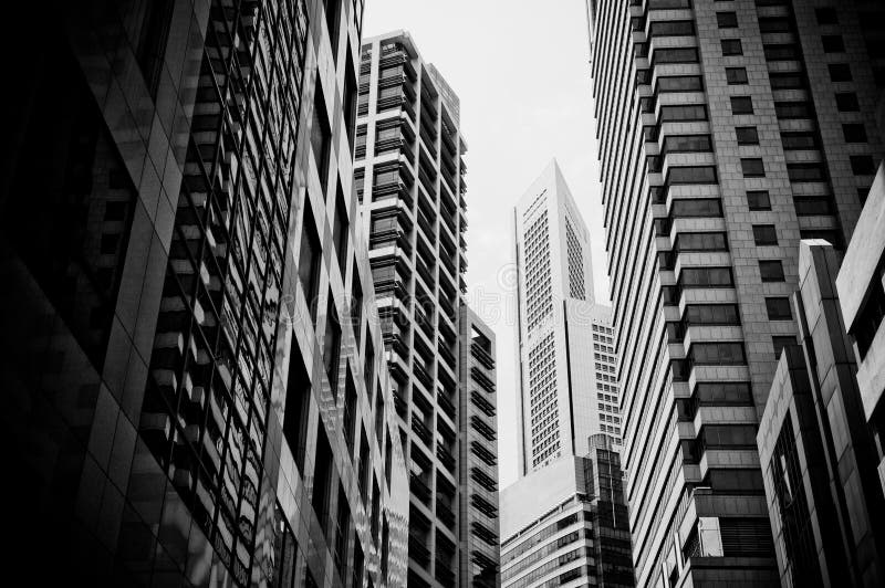 Wolkenkratzer, typisches städtisches Stadtbild lizenzfreies stockbild Wolkenkratzer, typisches städtisches Stadtbild lizenzfreies stockbild