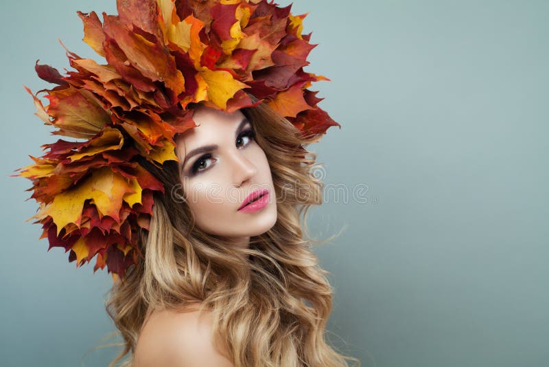 Woman Face Closeup. Autumn Model Woman with Makeup, Blonde Hair and ...