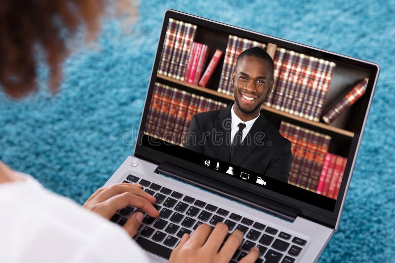 Free live chat with a lawyer
