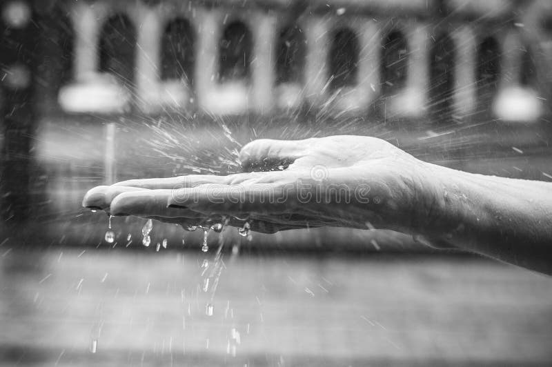 woman hand in the rain royalty free stock photos woman hand in the rain royalty free stock photos