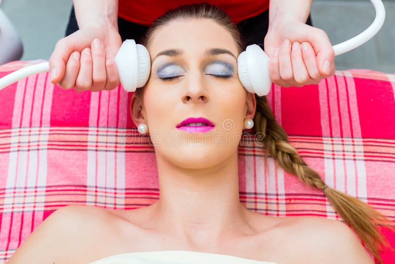 Woman Having Face Massage In Wellness Spa Stock Image Image Of Caucasian Relaxing 44122551