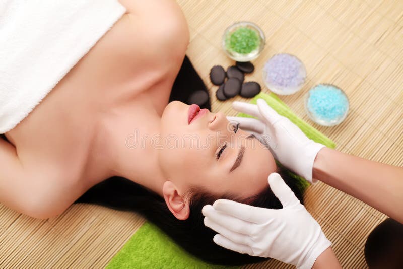 Woman Having Relaxing Facial Massage Stock Image Image Of Face