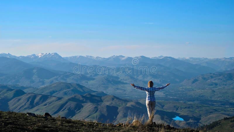 Woman hiking in Cascade Mountains near Winthrop.