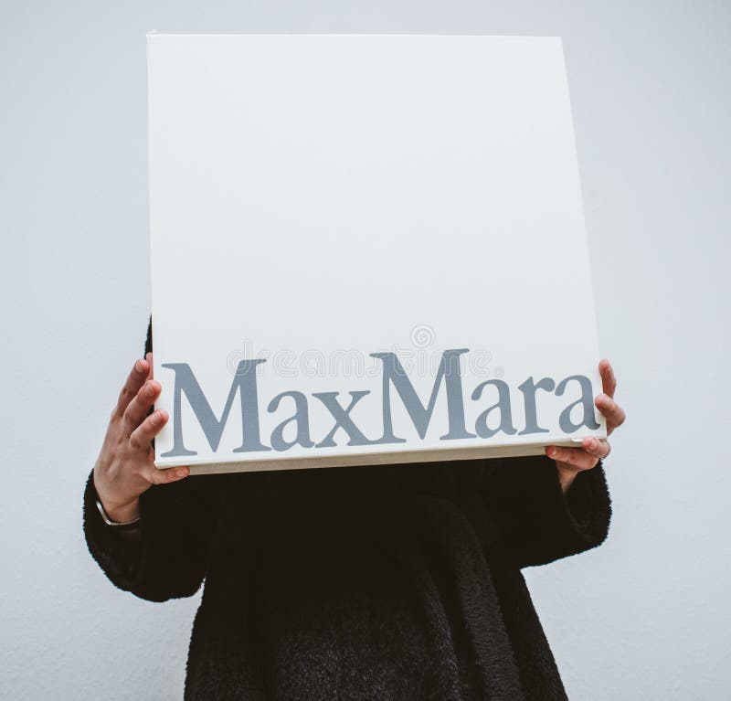 Woman Holding Max Mara Fashion Clothes Luxury Cardboard Box Editorial Stock  Image - Image of commerce, dress: 110106854
